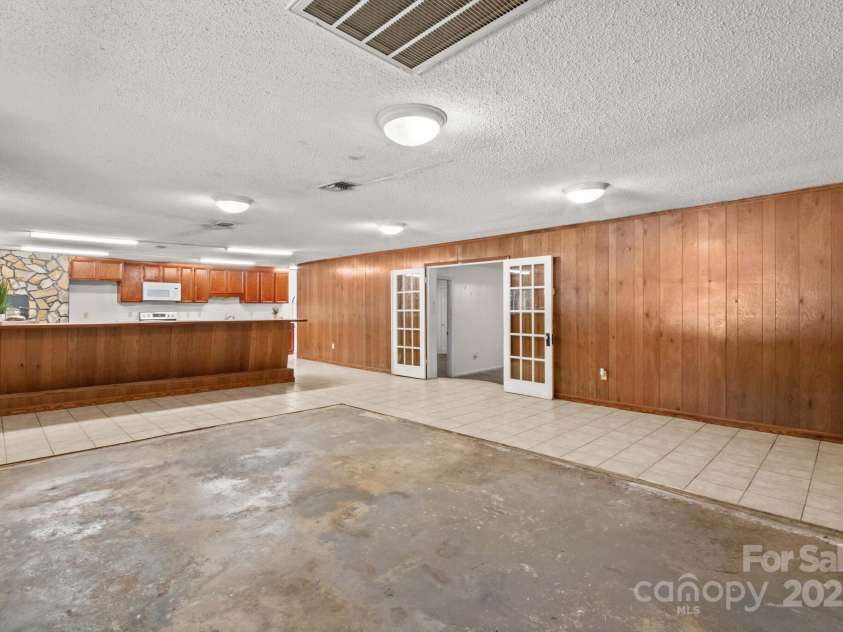 991 Fairway Drive, Kannapolis, NC 28081.  MLS# CAR4301206, YatesRealty ID 4295. 