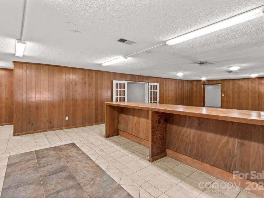 991 Fairway Drive, Kannapolis, NC 28081.  MLS# CAR4301206, YatesRealty ID 4295. 