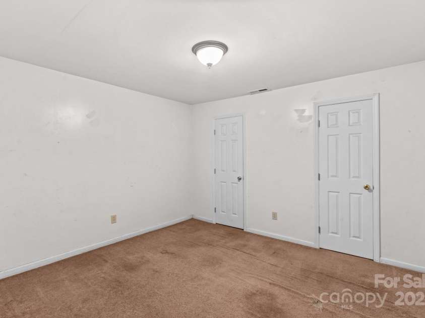 991 Fairway Drive, Kannapolis, NC 28081.  MLS# CAR4301206, YatesRealty ID 4295. 