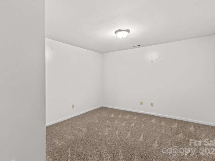 991 Fairway Drive, Kannapolis, NC 28081.  MLS# CAR4301206, YatesRealty ID 4295. 