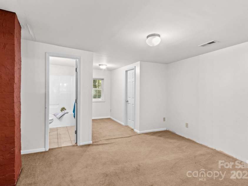 991 Fairway Drive, Kannapolis, NC 28081.  MLS# CAR4301206, YatesRealty ID 4295. 