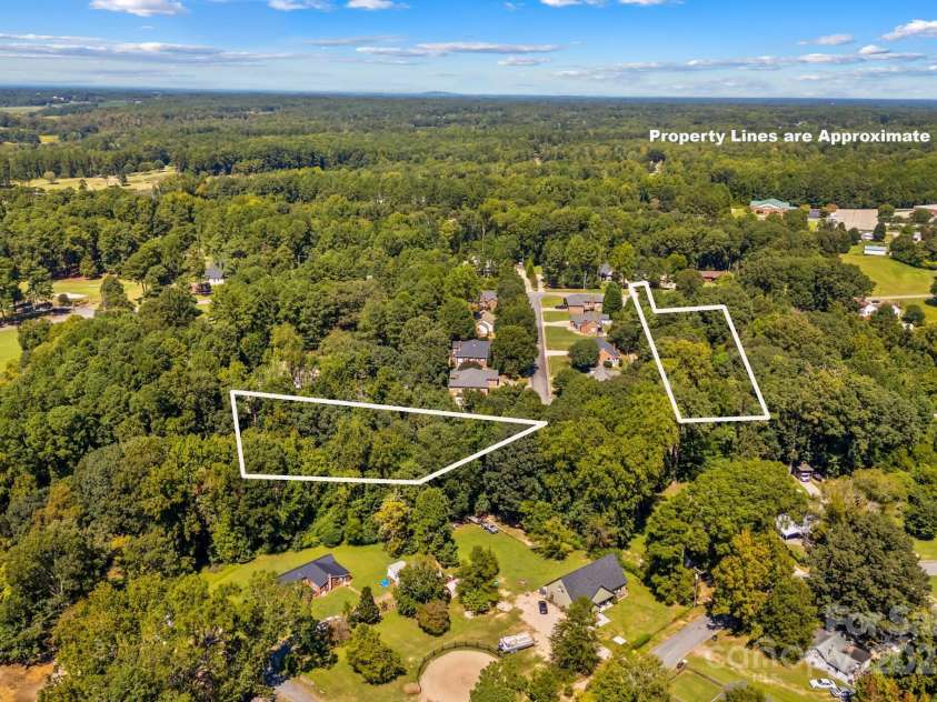 991 Fairway Drive, Kannapolis, NC 28081.  MLS# CAR4301206, YatesRealty ID 4295. 