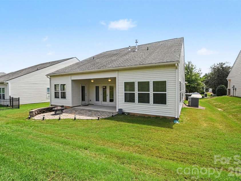 2316 Celandine Way, Tega Cay, SC 29708.  MLS# CAR4408593, YatesRealty ID 42952. 