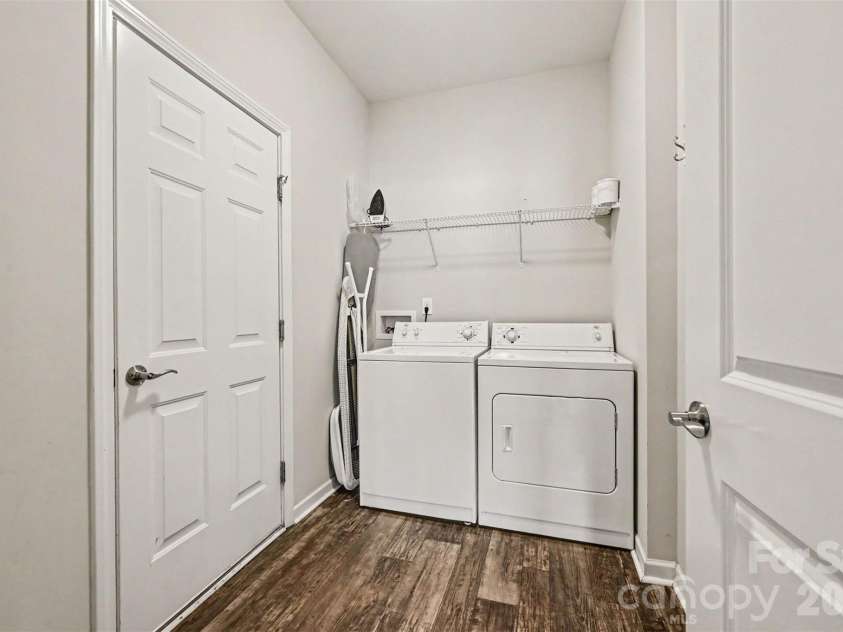 2316 Celandine Way, Tega Cay, SC 29708.  MLS# CAR4408593, YatesRealty ID 42952. Downstairs laundry room