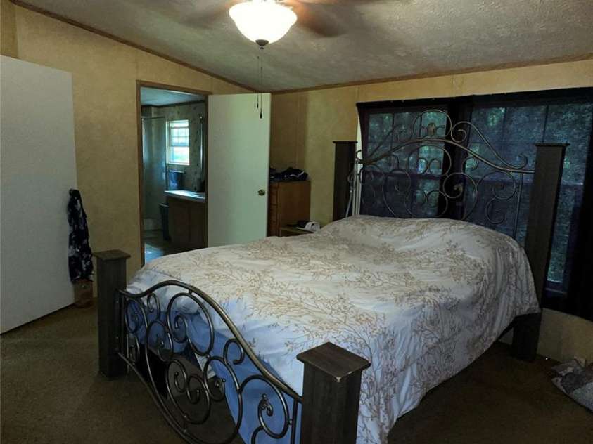 294 Lester Lane, Hendersonville, NC 28739.  MLS# CAR4399689, YatesRealty ID 42956. 
