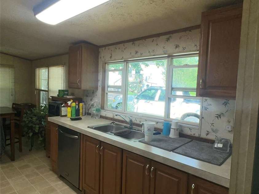 294 Lester Lane, Hendersonville, NC 28739.  MLS# CAR4399689, YatesRealty ID 42956. 