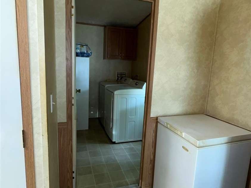 294 Lester Lane, Hendersonville, NC 28739.  MLS# CAR4399689, YatesRealty ID 42956. 