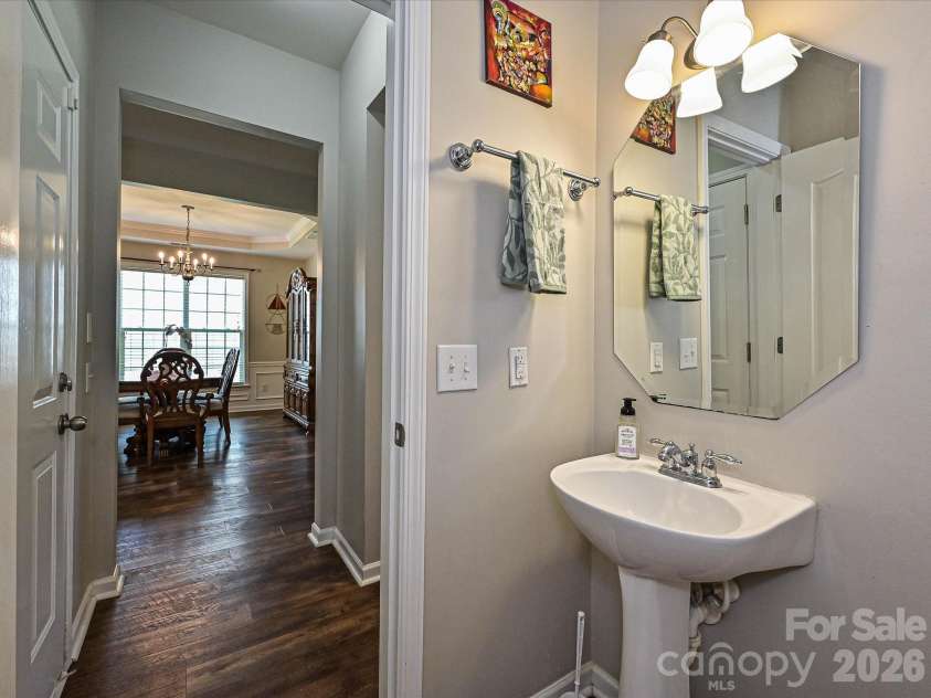 2505 Mullis Lane, Matthews, NC 28105.  MLS# CAR4405649, YatesRealty ID 42957. 