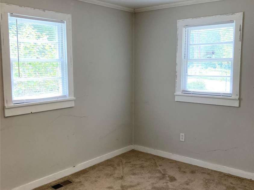 726 Grace Street, Salisbury, NC 28144.  MLS# CAR4408000, YatesRealty ID 42958. 