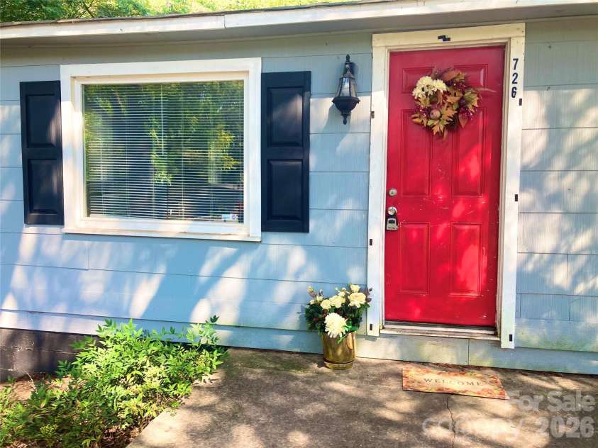 726 Grace Street, Salisbury, NC 28144.  MLS# CAR4408000, YatesRealty ID 42958. 