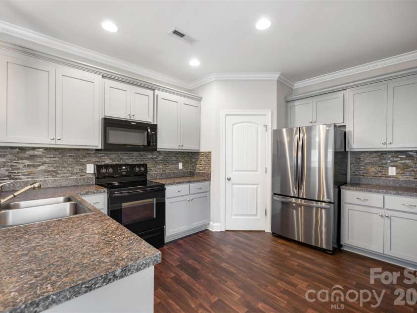 926 Hathcock Glen Drive, Oakboro, NC 28129.  MLS# CAR4411445, YatesRealty ID 42959. 