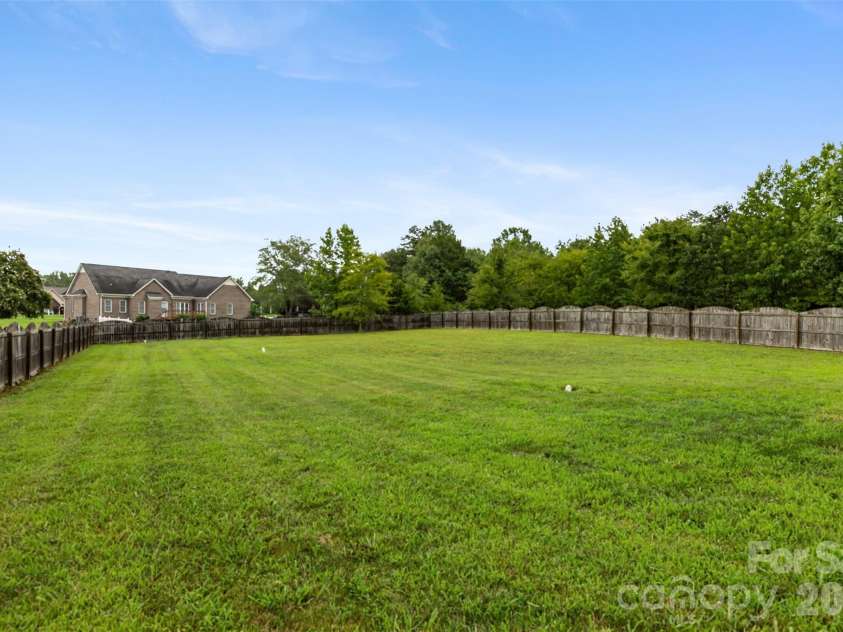 926 Hathcock Glen Drive, Oakboro, NC 28129.  MLS# CAR4411445, YatesRealty ID 42959. 