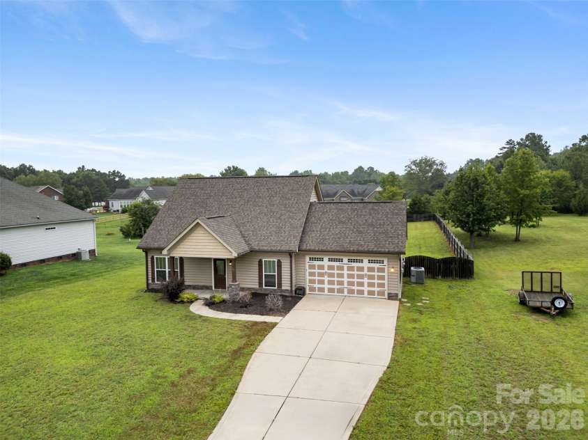 926 Hathcock Glen Drive, Oakboro, NC 28129.  MLS# CAR4411445, YatesRealty ID 42959. 