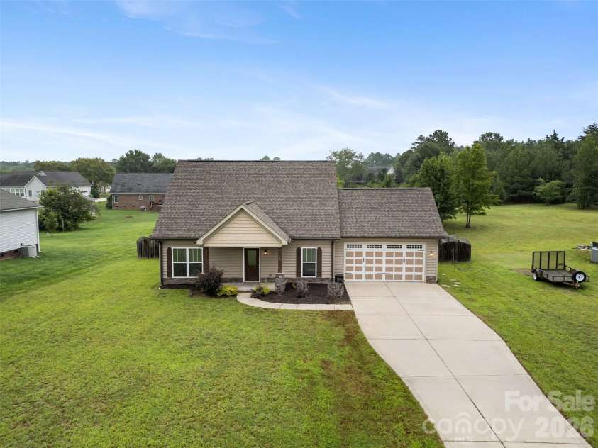 926 Hathcock Glen Drive, Oakboro, NC 28129.  MLS# CAR4411445, YatesRealty ID 42959. 