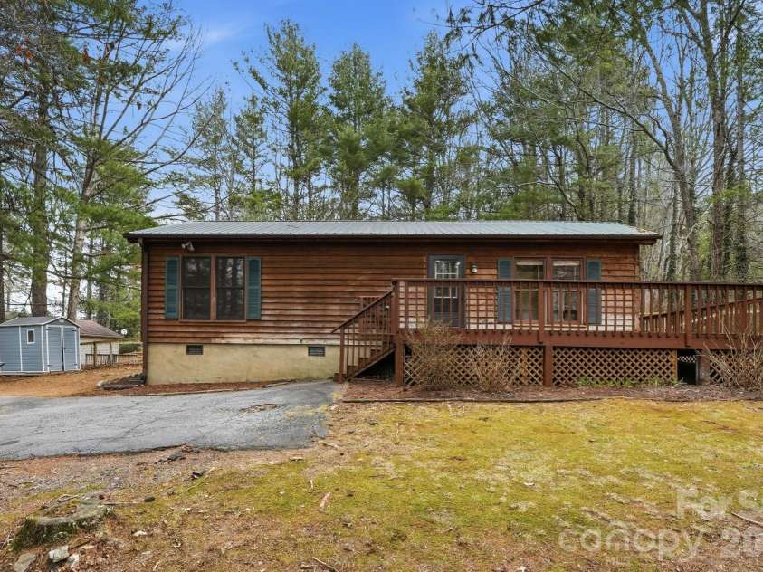 205 Mint Way, Flat Rock, NC 28731.  MLS# CAR4351896, YatesRealty ID 4296. 
