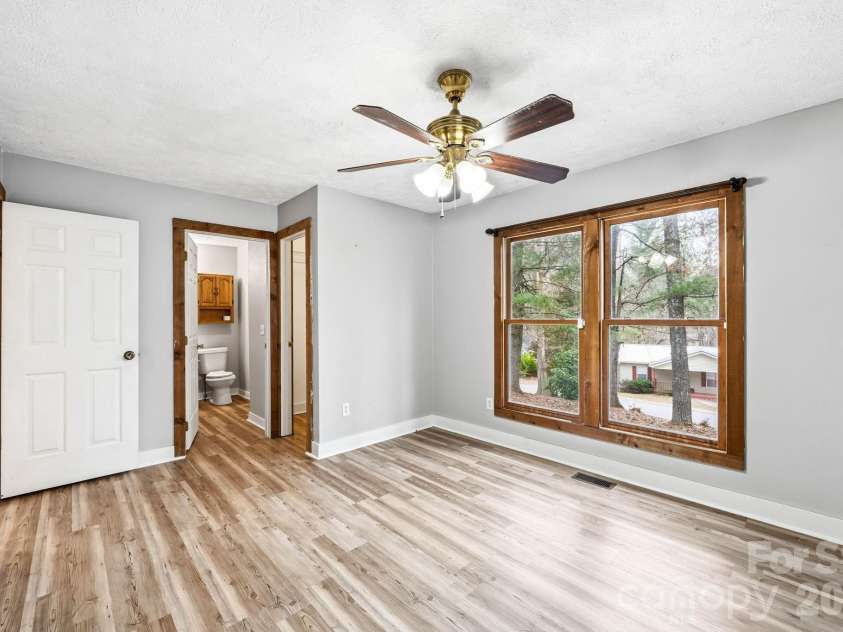 205 Mint Way, Flat Rock, NC 28731.  MLS# CAR4351896, YatesRealty ID 4296. 
