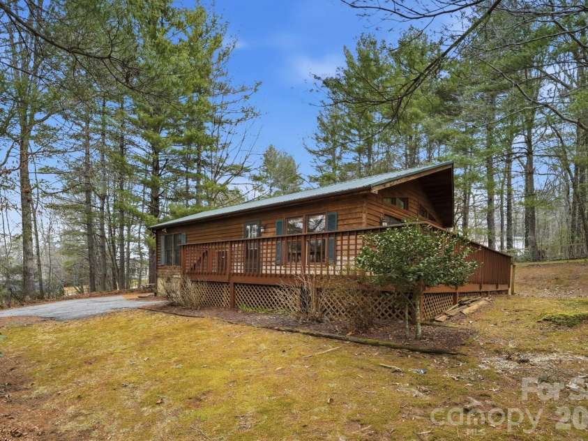 205 Mint Way, Flat Rock, NC 28731.  MLS# CAR4351896, YatesRealty ID 4296. 