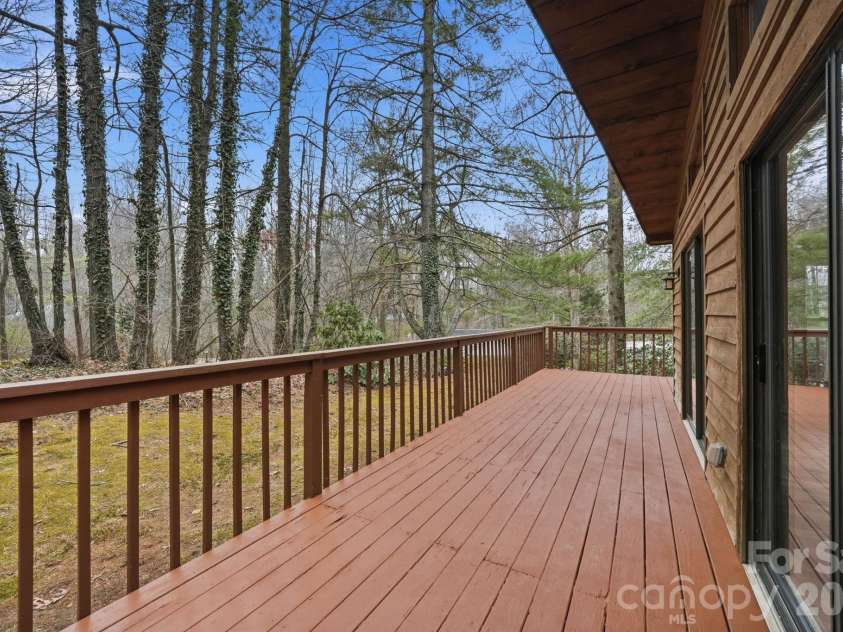 205 Mint Way, Flat Rock, NC 28731.  MLS# CAR4351896, YatesRealty ID 4296. 