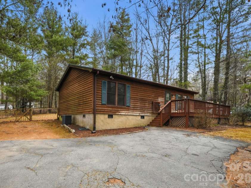 205 Mint Way, Flat Rock, NC 28731.  MLS# CAR4351896, YatesRealty ID 4296. 