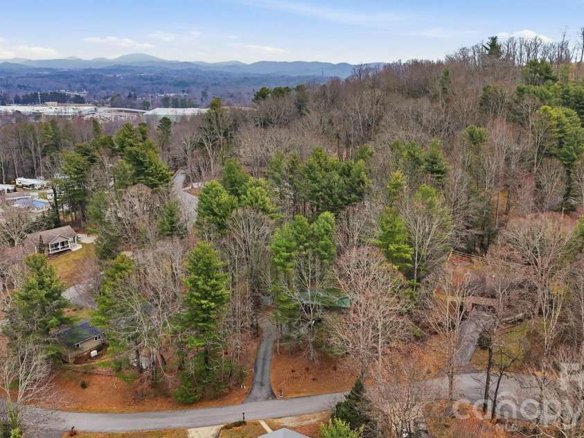 205 Mint Way, Flat Rock, NC 28731.  MLS# CAR4351896, YatesRealty ID 4296. 