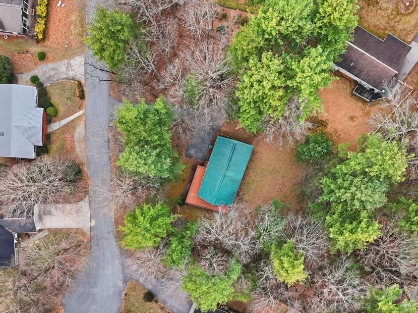 205 Mint Way, Flat Rock, NC 28731.  MLS# CAR4351896, YatesRealty ID 4296. 