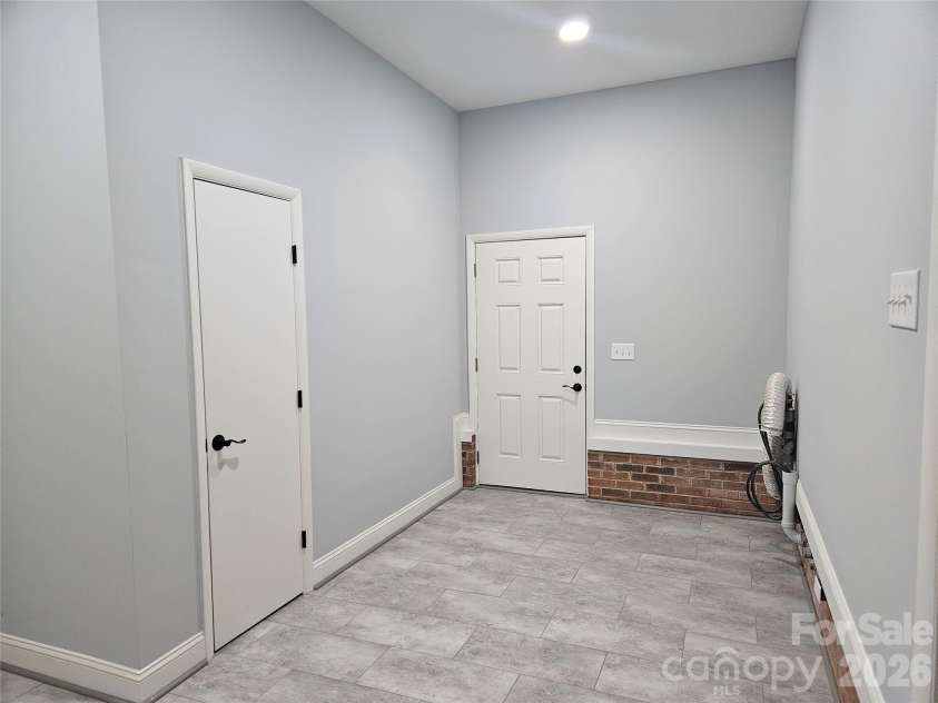 506 Settlement Drive, Midland, NC 28107.  MLS# CAR4335976, YatesRealty ID 4296. 