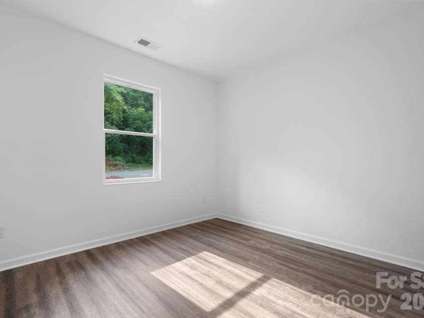 209 Knott Street, Shelby, NC 28150.  MLS# CAR4409362, YatesRealty ID 42960. 
