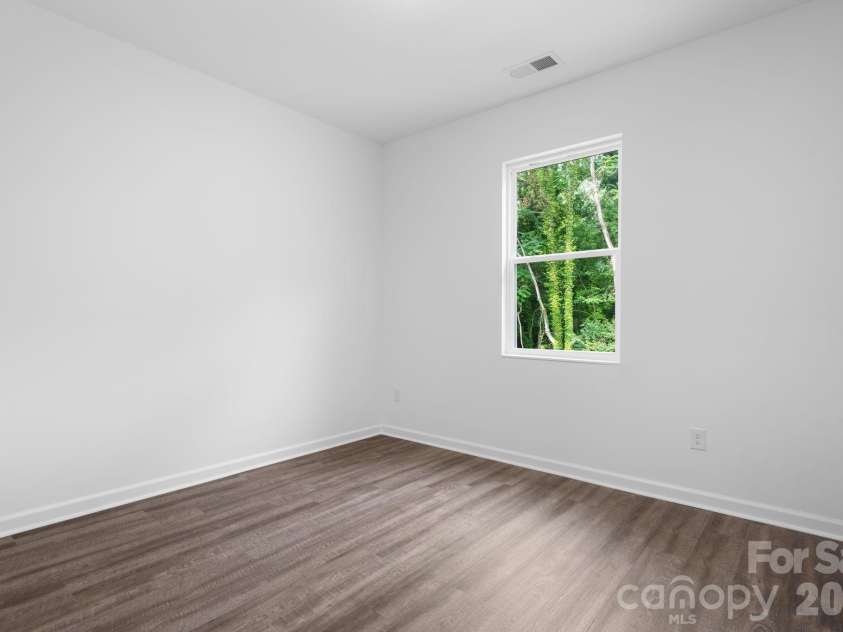 209 Knott Street, Shelby, NC 28150.  MLS# CAR4409362, YatesRealty ID 42960. 