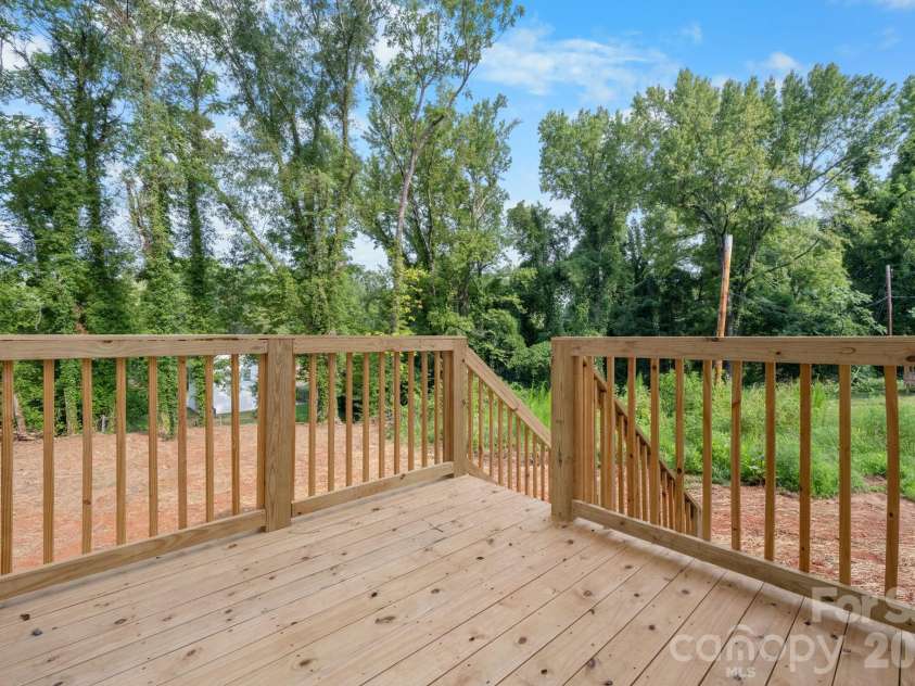 209 Knott Street, Shelby, NC 28150.  MLS# CAR4409362, YatesRealty ID 42960. Back deck