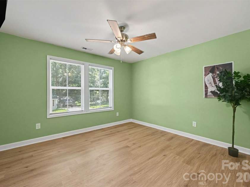 914 Brandon Street, Gastonia, NC 28052.  MLS# CAR4406354, YatesRealty ID 42963. 