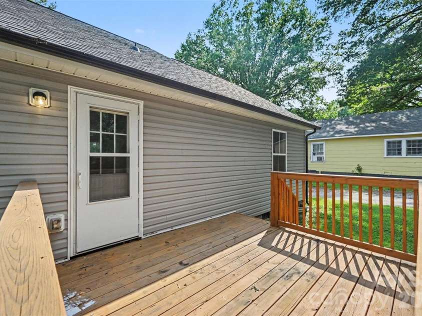 914 Brandon Street, Gastonia, NC 28052.  MLS# CAR4406354, YatesRealty ID 42963. 