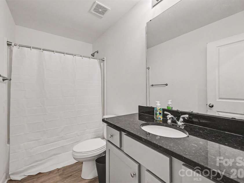 914 Brandon Street, Gastonia, NC 28052.  MLS# CAR4406354, YatesRealty ID 42963. 