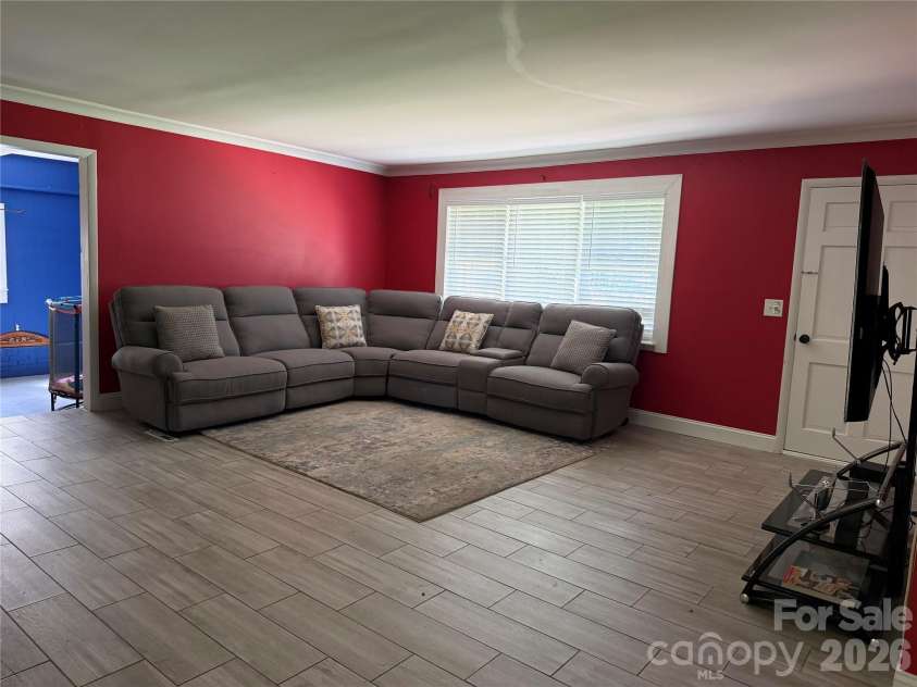 911 Eldorado Avenue, Charlotte, NC 28262.  MLS# CAR4412351, YatesRealty ID 42964. 