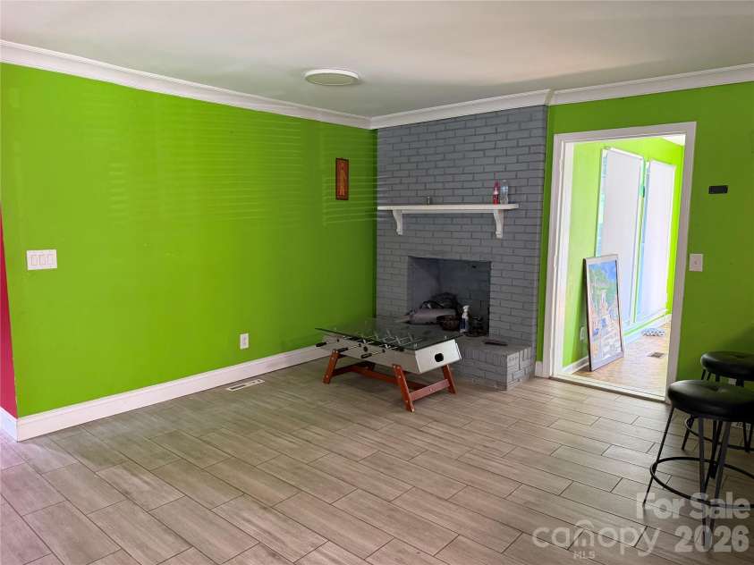 911 Eldorado Avenue, Charlotte, NC 28262.  MLS# CAR4412351, YatesRealty ID 42964. 