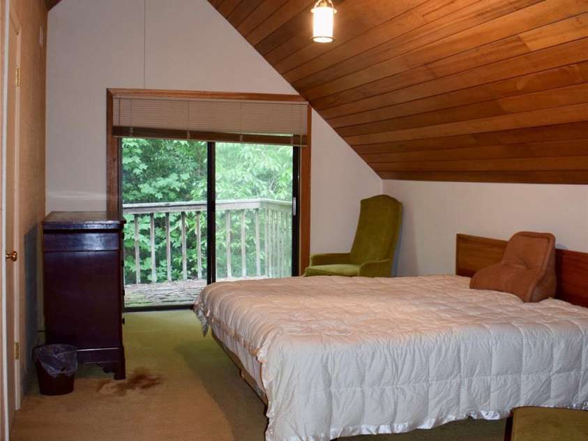 173 Mountain Haven Lane, Zirconia, NC 28790.  MLS# CAR4411739, YatesRealty ID 42968. 