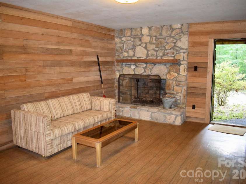 173 Mountain Haven Lane, Zirconia, NC 28790.  MLS# CAR4411739, YatesRealty ID 42968. 