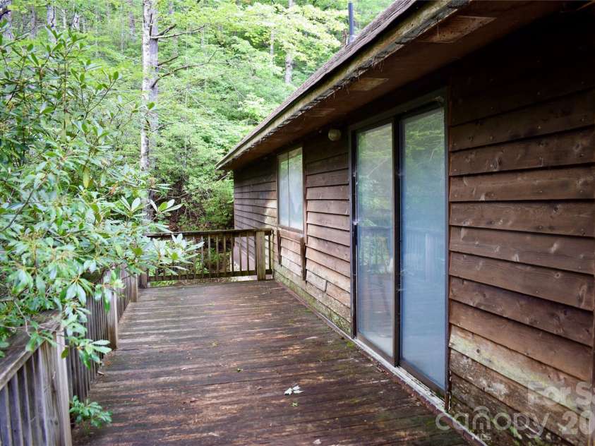 173 Mountain Haven Lane, Zirconia, NC 28790.  MLS# CAR4411739, YatesRealty ID 42968. 