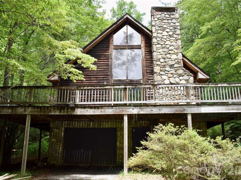 173 Mountain Haven Lane, Zirconia, NC 28790.  MLS# CAR4411739, YatesRealty ID 42968. 
