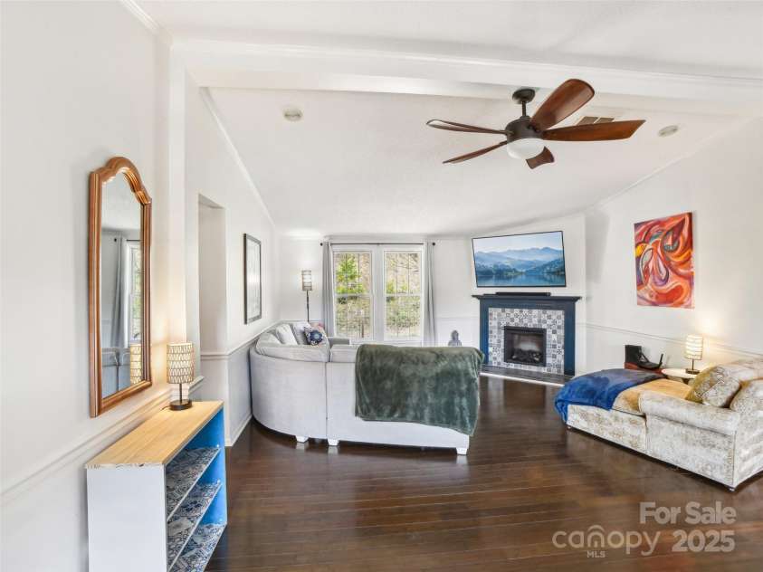 52 Westwind Drive, Canton, NC 28716.  MLS# CAR4238997, YatesRealty ID 4297. 