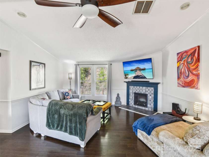 52 Westwind Drive, Canton, NC 28716.  MLS# CAR4238997, YatesRealty ID 4297. 