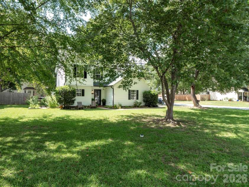 3015 Queensdale Drive, Monroe, NC 28110.  MLS# CAR4411863, YatesRealty ID 42971. 