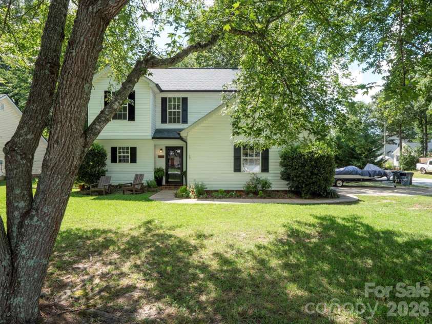 3015 Queensdale Drive, Monroe, NC 28110.  MLS# CAR4411863, YatesRealty ID 42971. 