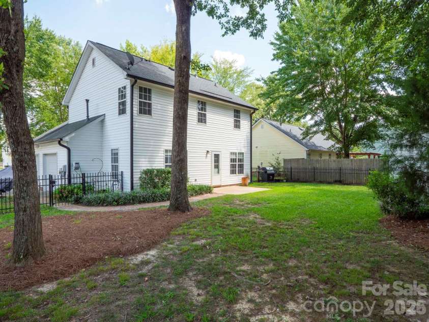 3015 Queensdale Drive, Monroe, NC 28110.  MLS# CAR4411863, YatesRealty ID 42971. 