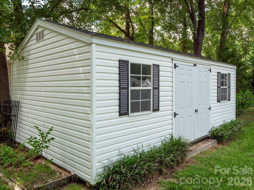 3015 Queensdale Drive, Monroe, NC 28110.  MLS# CAR4411863, YatesRealty ID 42971. 