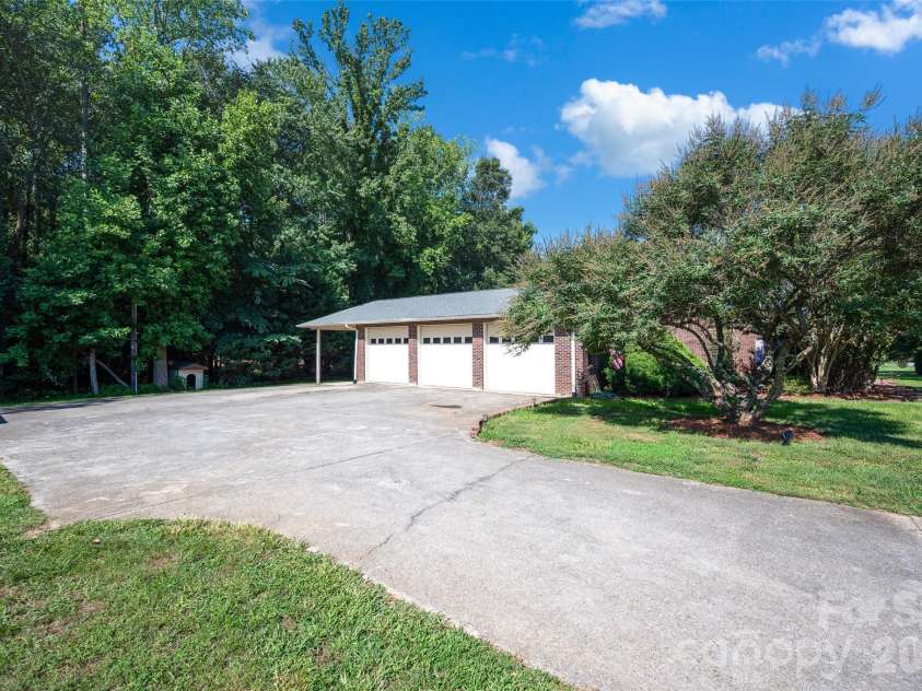 3959 Holly Springs Drive, Newton, NC 28658.  MLS# CAR4410579, YatesRealty ID 42973. 