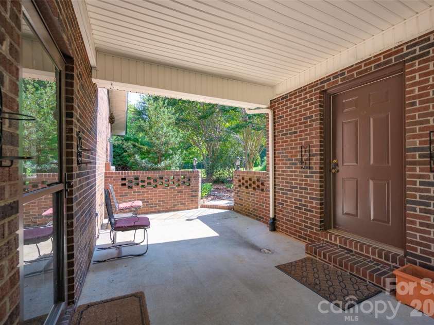 3959 Holly Springs Drive, Newton, NC 28658.  MLS# CAR4410579, YatesRealty ID 42973. 