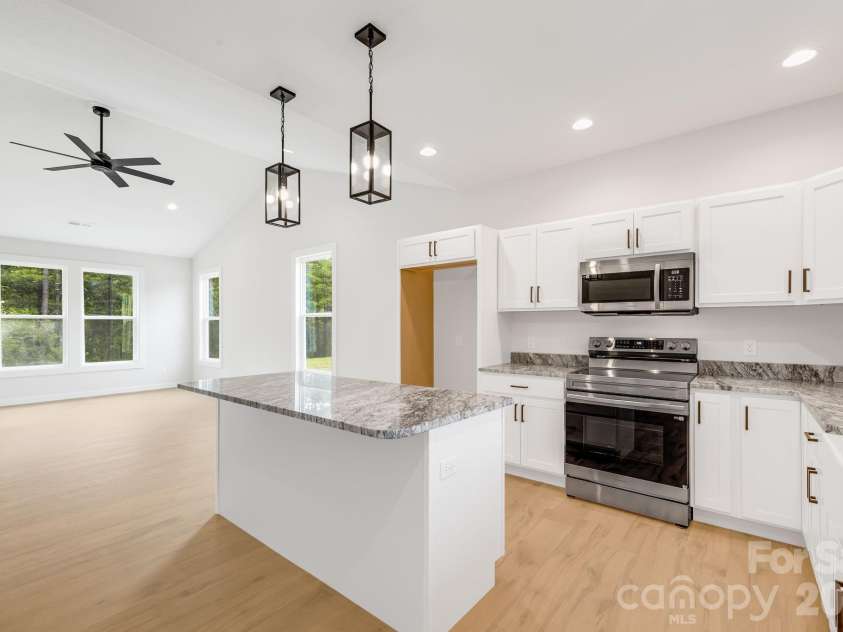 118 Dog Star Lane, Alexander, NC 28701.  MLS# CAR4411929, YatesRealty ID 42974. 