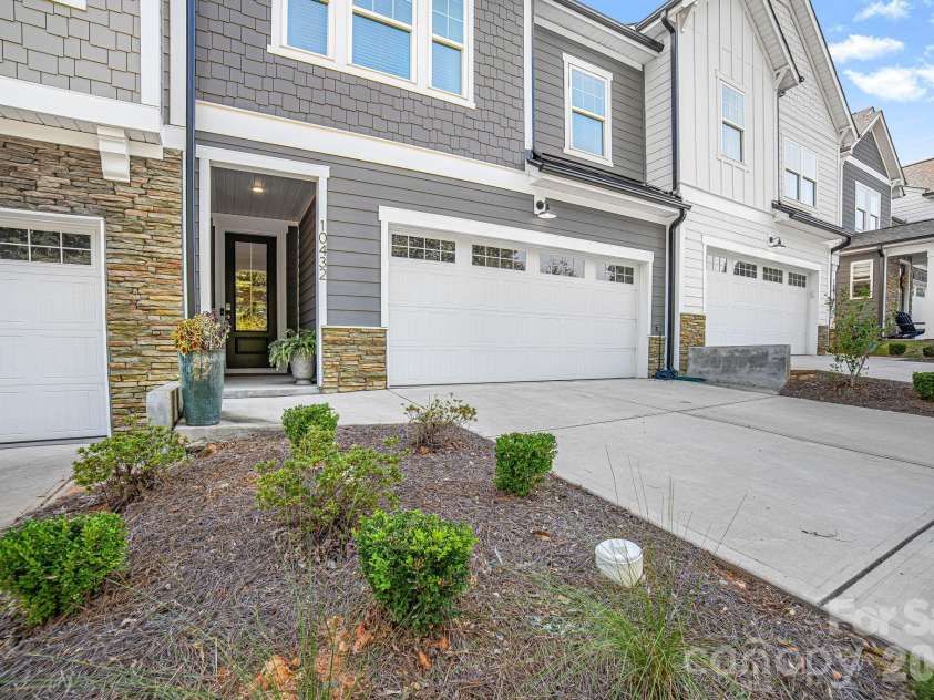 10432 Audubon Ridge Drive, Cornelius, NC 28031.  MLS# CAR4403947, YatesRealty ID 42976. 