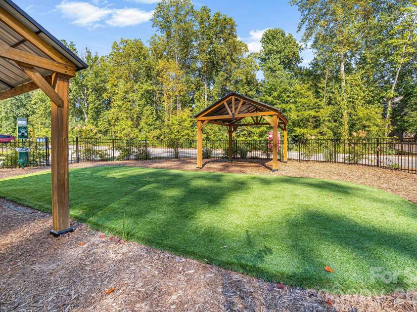 10432 Audubon Ridge Drive, Cornelius, NC 28031.  MLS# CAR4403947, YatesRealty ID 42976. 