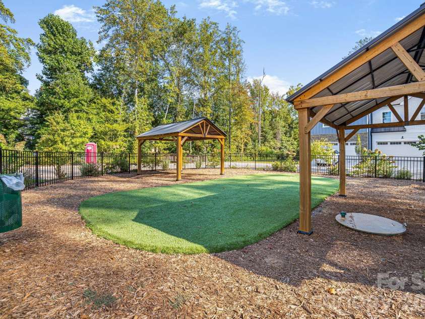 10432 Audubon Ridge Drive, Cornelius, NC 28031.  MLS# CAR4403947, YatesRealty ID 42976. 